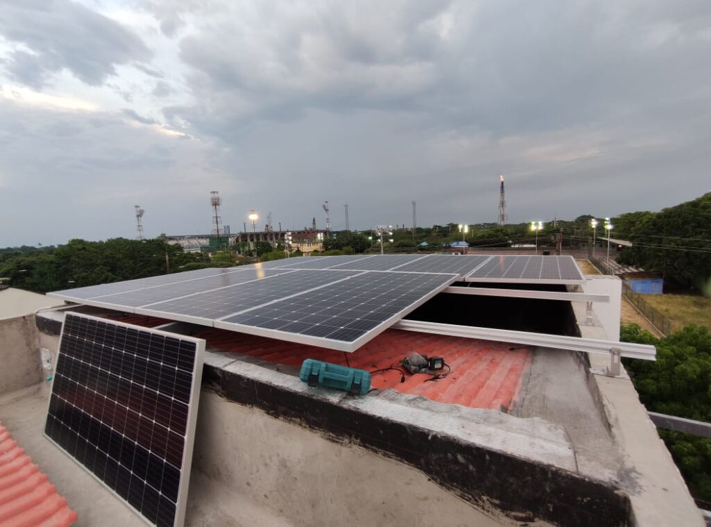 Paneles solares en el techo de tu casa podrían generarte hasta 400 millones  de pesos en ganancias - InnovaSolar - Paneles Solares - Sistemas  fotovoltaicos